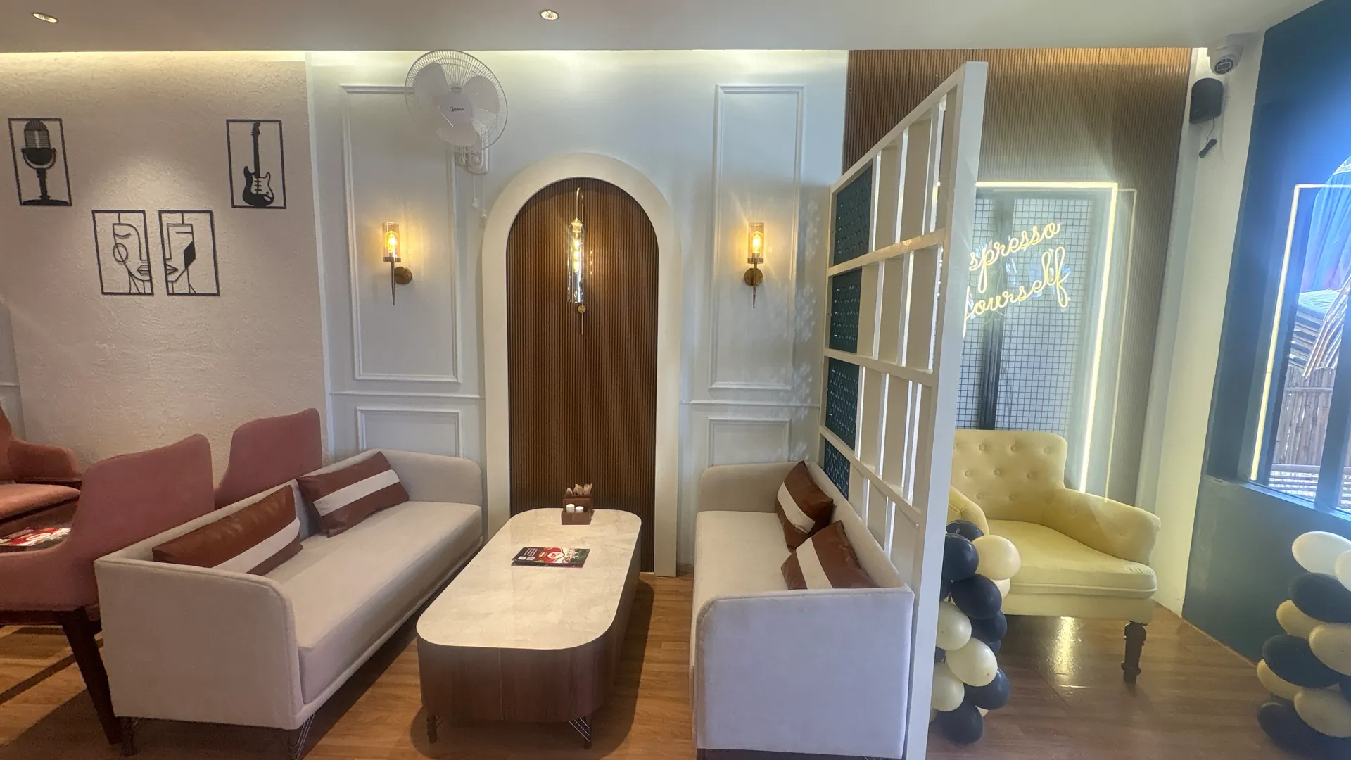 Malout Rolls Nation interior view 2